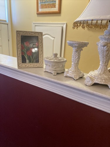 New Classic Element White 4 Piece Decor Set Lamp Frame Jewel Box 2 Candle Holder - Picture 8 of 9