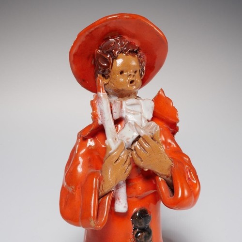 Studio Pottery Orange Terra Cotta Christmas Carolers Choir Singers Boys Trio 6" - Imagen 3 de 6