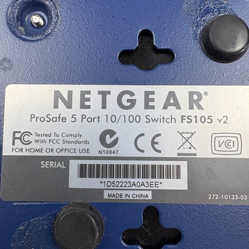 NETGEAR FS105 v2 ProSafe 5-Port 10/100 Ethernet Switch–Fast Network Hub- NO CORD - Picture 3 of 4