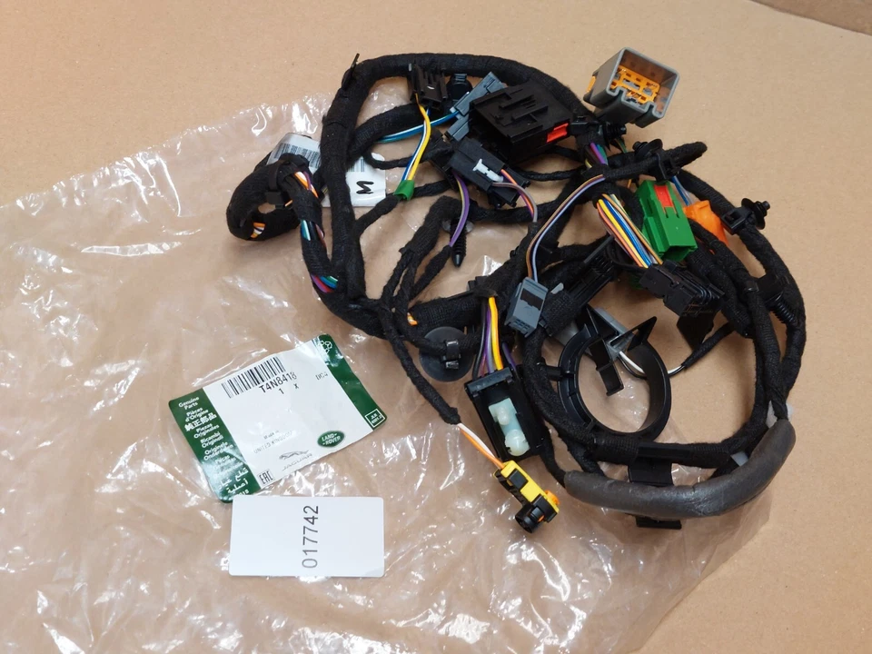 Jaguar XF X260 Passenger Seat Wiring Harness 2019-on T4N8418 Genuine New - Image 2 of 4