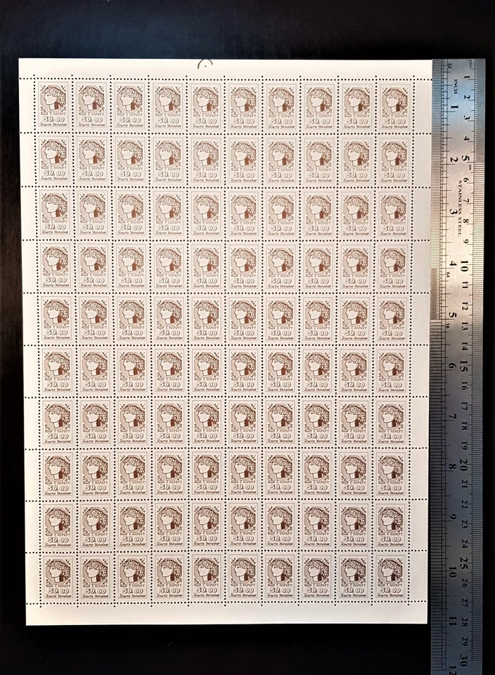Estampillas postales 1992 Ucrania hoja 100 piezas Georgy Narbut 50 Karbovanets Foto 3 de 4