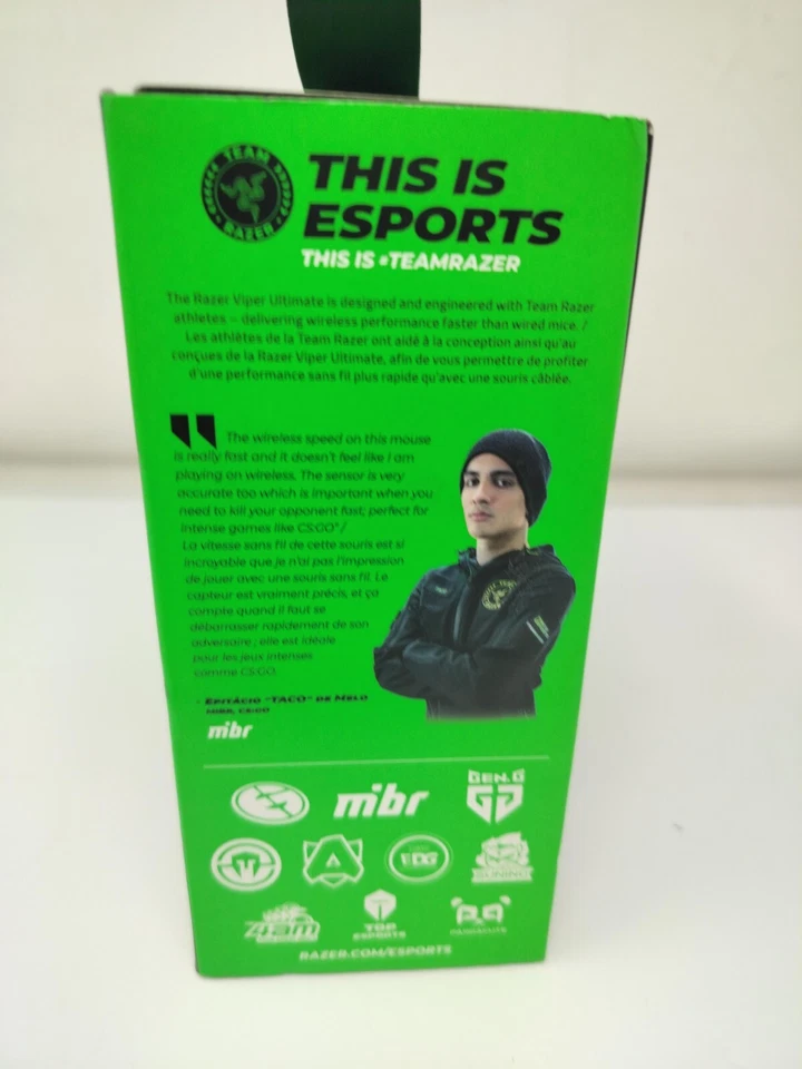 Razer Viper Ultimate Wireless Optical Gaming Mouse - Black - Image 2 of 4