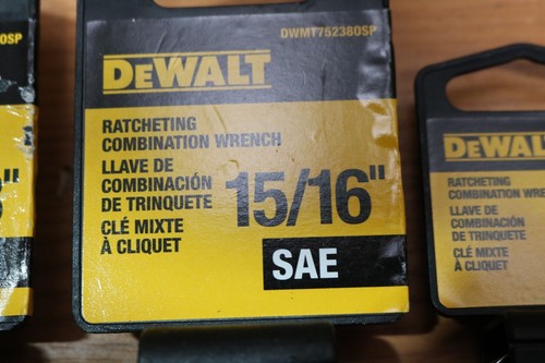 Dewalt Ratchet combination spanner SAE AF Imperial 1/4" to 1 1/4" pick size - Picture 5 of 25