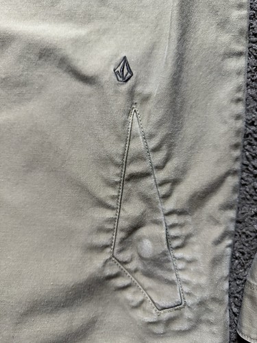 Volcom Bashi Hooded Jacket Large Khaki/Tan Work Wear Style Skate Surf Snowboard - Picture 3 of 12