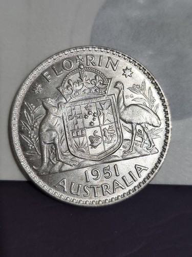 Australian 1951 FLORIN CH UNC - Picture 1 of 6