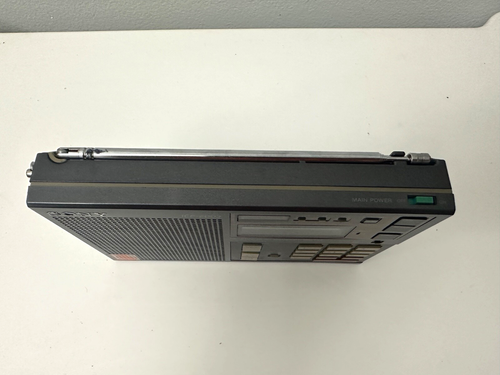 SONY FM/LW/MW/SW/SSB Receiver Model No ICF-2003 W/Accessories, Excellent. - Zdjęcie 4 z 11