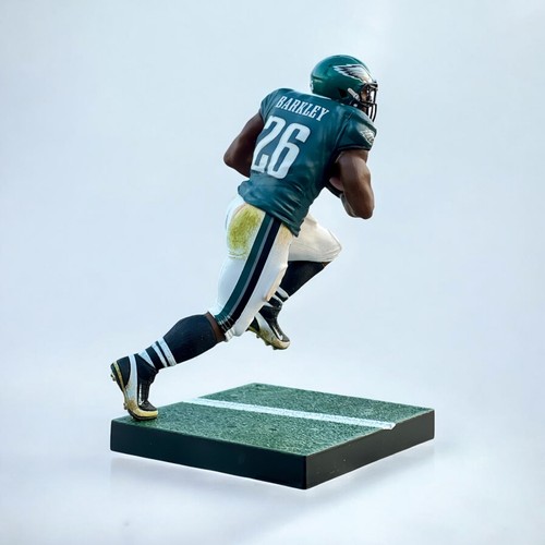 Saquon Barkely NFL McFarlane Figure Philadelphia Eagles Jersey Green RB MVP - Bild 2 von 4