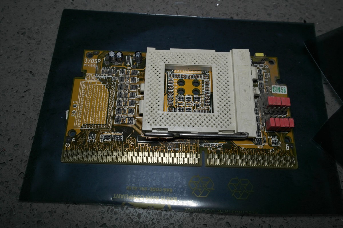 Slot 1 socket PGA 370 adatper slotket for Pentium II/ III