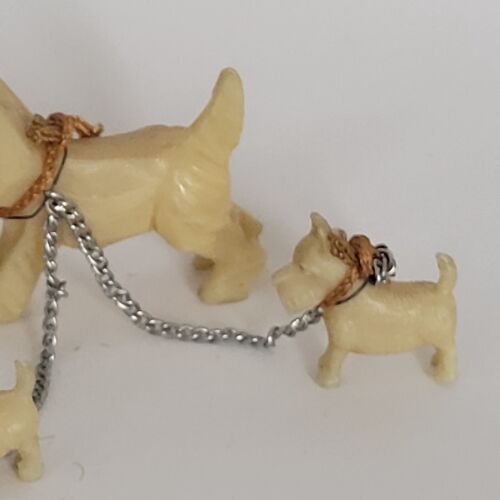 Miniature Celluloid Scottie SCHNAUZER Dog Family Mom & Puppies Chains Vintage - Picture 6 of 14
