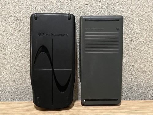 Lot of 2x Texas Instruments Calculators TI-83 Plus & TI-82 For Parts Bundle - Picture 2 of 5