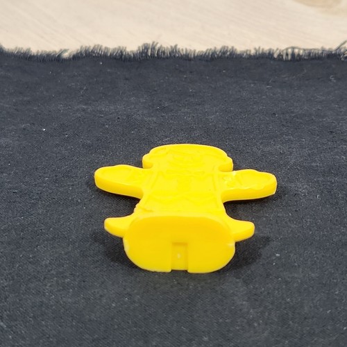 Vintage 1984 Candy Land Replacement Pice Yellow Boy Board Pice - Picture 5 of 9