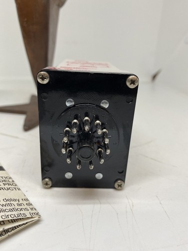 DAYTON 6X602E Time Delay Relay Off Delay Timing Range 9-900sec 120VAC 10A NEWOEM - Picture 7 of 8