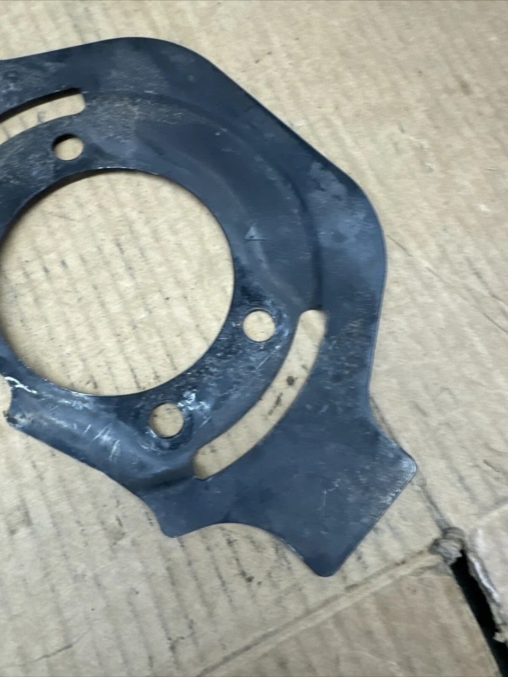 Placa de respaldo protector antipolvo freno delantero Infiniti G37 Q50 10-24 41161-EJ70A Foto 2 de 4