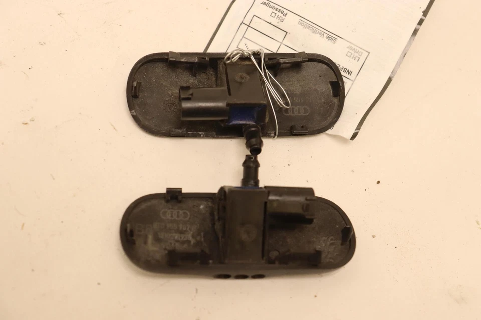AUDI S5 A5 2008-2017 Par de boquillas pulverizadoras de parabrisas delantero OEM Foto 2 de 4