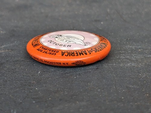 MINT 1937 UAW Buttons ~ Auto Workers Union Pin back Lapel Bastian Bros Celluloid - Picture 5 of 7