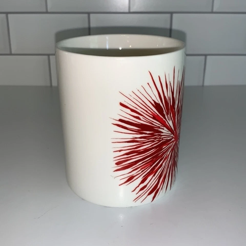 Taza Starbucks Red Burst de 12 onzas de 2014. Usado en excelente estado usado Foto 3 de 4