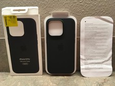 Apple Silicone Case with MagSafe for iPhone 14 Pro - Midnight