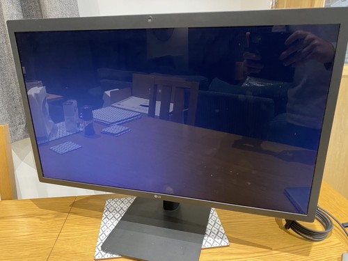LG UltraFine 5K 27" Monitor 27MD5KA-B – Mac Display, Thunderbolt 3 - USED - Picture 7 of 14