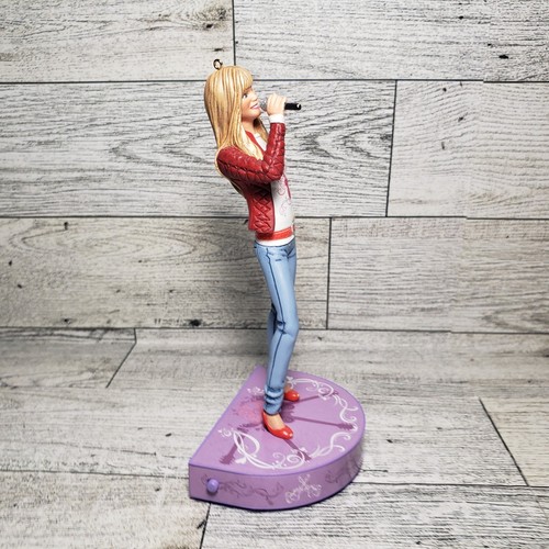 Hallmark Keepsake Ornament Magic 2009 Disney Hannah Montana canto con batterie - Foto 2 di 5