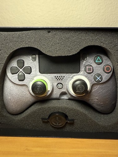 SCUF Impact, Professional Gaming Controller Moon Skin, PC & PS4 - CIB Complete - Picture 12 of 12