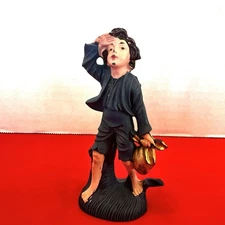 Vintage Italian Nativity Figurine. Boy With Bundle Of Clothing 4” Tall