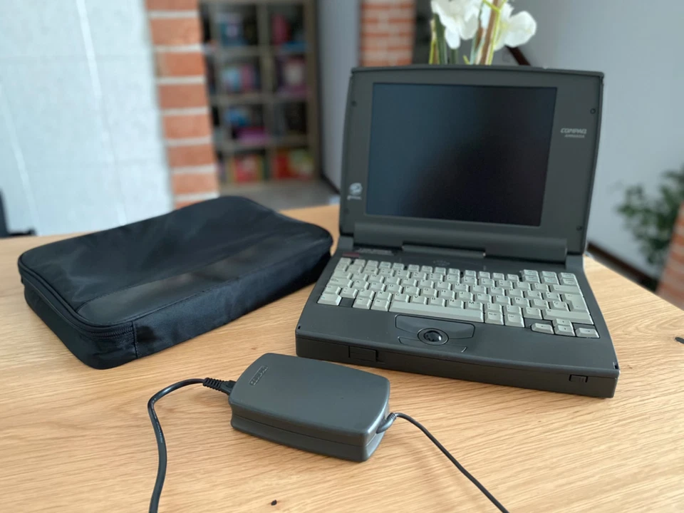 Compaq Armada 1130T Windows 95 Vintage Portatile Laptop Retro DOS Game Nostalgia - Imagen 3 de 4