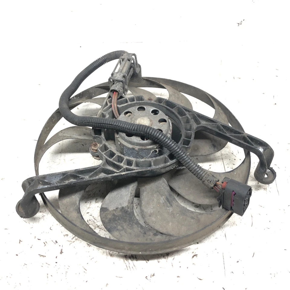 AUDI TT MK1 8N ARY ENGINE COOLING RADIATOR FAN UNIT 1J0959455K 1999-2006 - Image 3 of 4