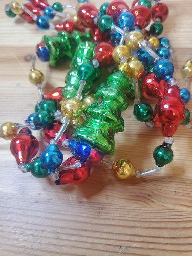 2 Vintage Mercury Glass Christmas Garland Feather Tree Tree Beads JO+ - Picture 4 of 5