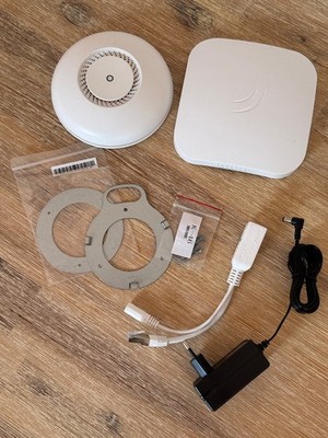 MikroTik cAP ac RBcAPGi-5acD2nD WLAN Access Point   PoE Injector + Netzteil (r2)