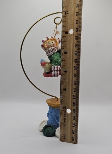 Vintage Cute As A Button Winter Button Land Hanging Ornament 1995 Enesco 142816 - Picture 9 of 9