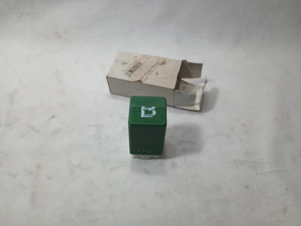 Fusible relé de control de bomba de combustible OEM VOLVO 760 940 960 1362914 G36 Foto 2 de 4