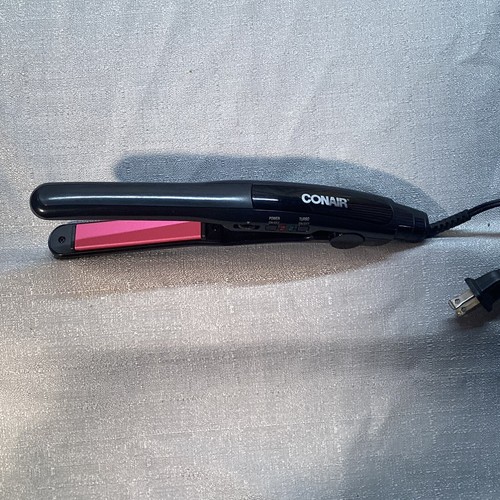 Conair Instant Heat 3/4" Ultra Slim Ceramic Flat Iron Hair Straightener - Picture 2 of 8