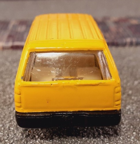 Maisto MC Toy 90's Ford Explorer MK1 Fullmer Construction Co. Yellow mint China - Picture 4 of 6