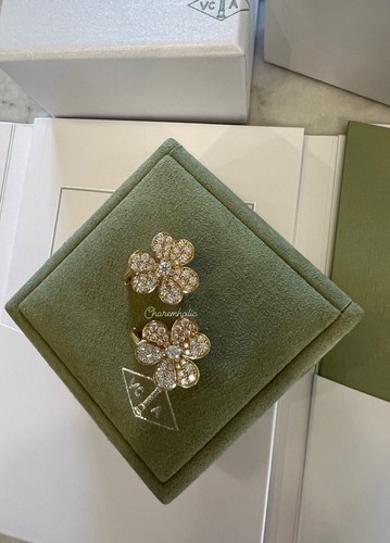 BN RARE✨ Van cleef arpels VCA Frivole 18K Yellow Gold Diamond Small Earrings - Picture 8 of 8