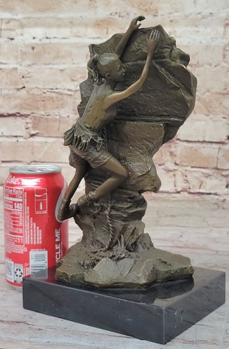 Escultura de bronce para dama escaladora en roca de M. Nick: regalo de obras de arte artesanales - Imagen 2 de 10