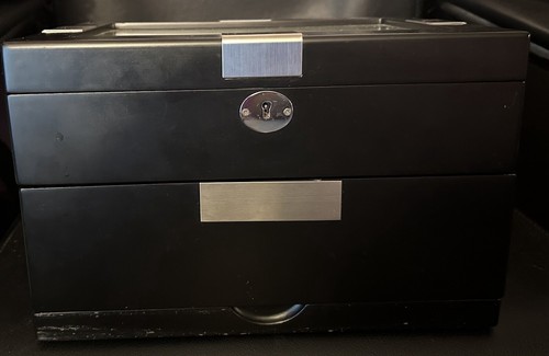 Watch Box Storage 16 Large Watches Black with Engravable Plate - DD - Picture 7 of 9