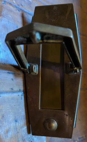 VINTAGE ART DECO BRASS DOOR KNOCKER / LETTERBOX - Post Salvage Cool Antique? - Picture 3 of 17