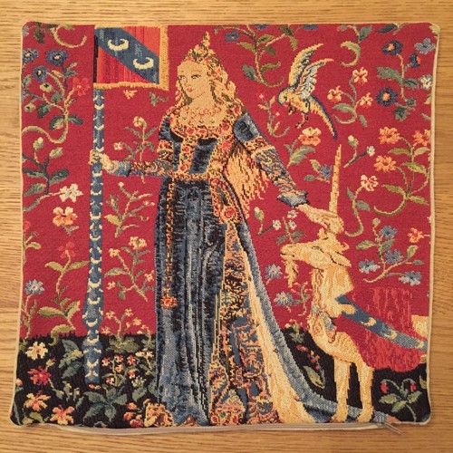 LADY & THE UNICORN 5 SENSES, THE TOUCH 14" 35CM TAPESTRY CUSHION COVER WITH ZIP - Picture 3 of 9