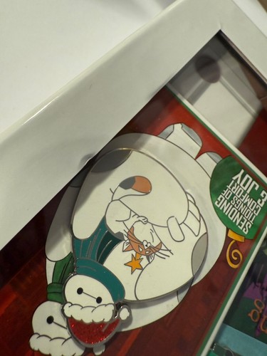 Juego de tarjetas de felicitación con 5 prendedores Disney 2019 edición limitada - Imagen 3 de 10