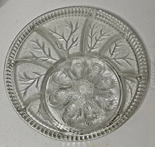 Indiana Glass Pebble Leaf Clear Large 13" Round 8-Egg 7-Section Egg & Relish