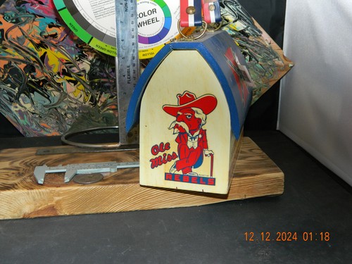 Ole Miss Rebels Col. Reb Defunct Mascot Wooden Purse U of Mississippi - Picture 7 of 15