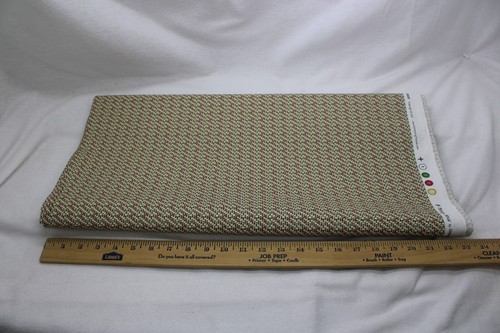 5 Yards of Fabric- Merry Minis- By Connecting Threads - Picture 2 of 3
