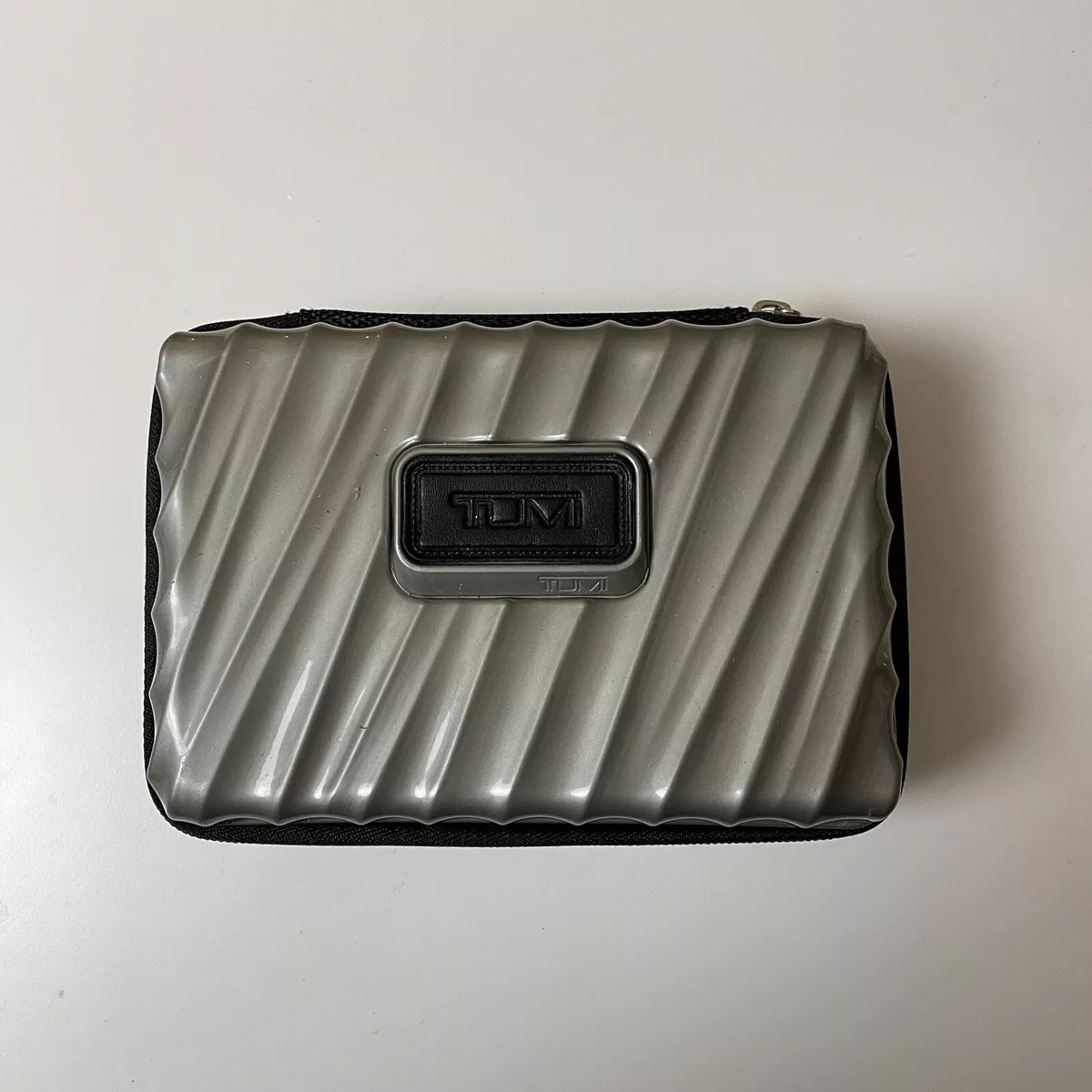 Tumi mini case clearance delta