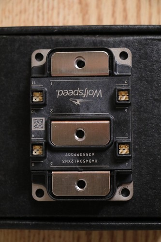 Wolfspeed CAB450M12XM3 1200 V, 2.6 mΩ, XM3, Half-Bridge SiC Power Module - Picture 3 of 4
