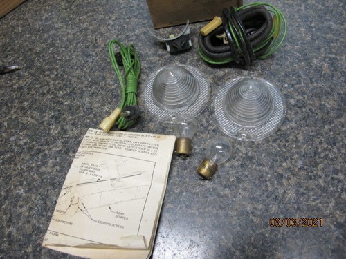 1958 Chevy Impala Back Up / Reverse Light Kit GM 987783 NOS Reduced !!!! - Picture 6 of 7