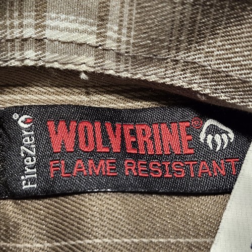 Wolverine FR Shirt Mens Large Brown Grey Plaid Button Up HRC2 FireZero - Picture 13 of 15