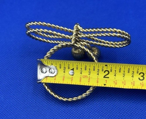 6 Brass Look Metal Twisted Rope Bow Tie Napkin Rings. - Afbeelding 11 van 11