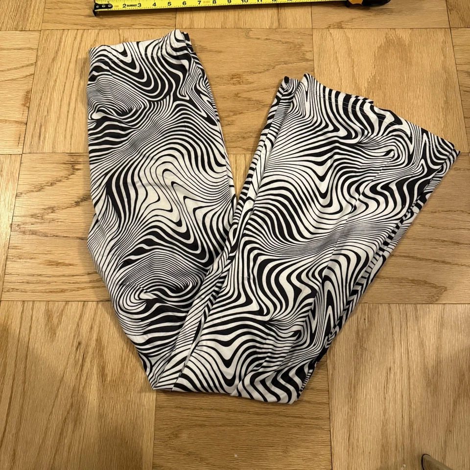 Lot of 2 Flared Pants + Hippie Shirt - Leggings Checker Gingham and Psychedelic - Image 2 of 4