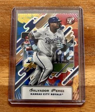 2025 Topps Pristine Salvador Perez #117 Primaries Refractor 5/10