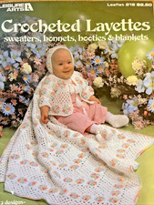 Leisure Arts 0219 CROCHETED LAYETTE 2 sets baby 12pg booklet 1982